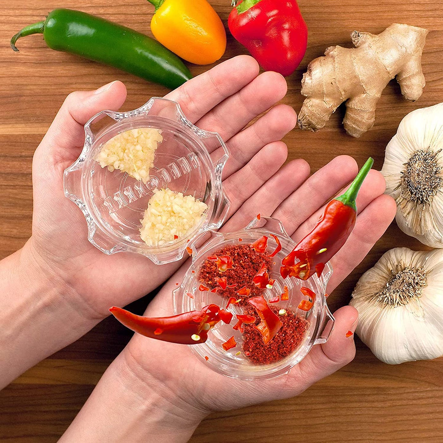 Manual Garlic Crusher Tool Non-Slip Mincer Peeler Twist Press for Mincing Garlic Onions, Gingers, Fruits, Salad
